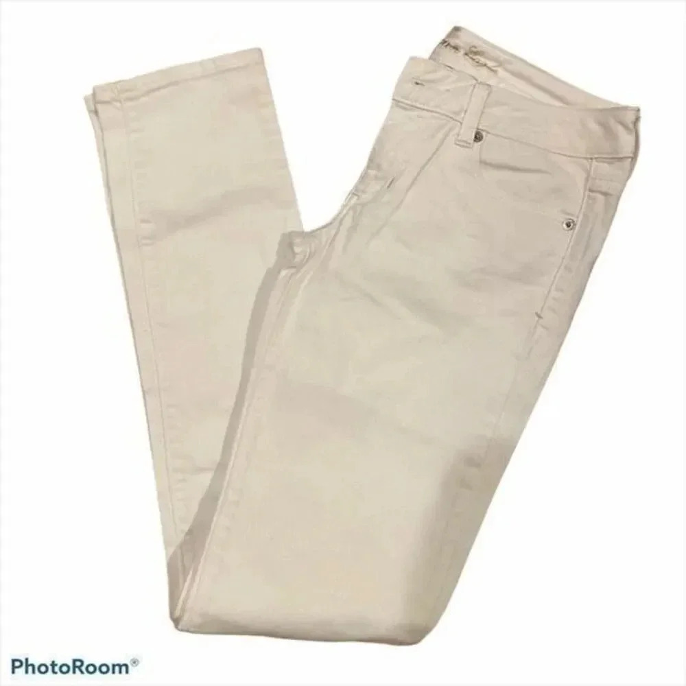 - American Eagle stretch skinny jeans